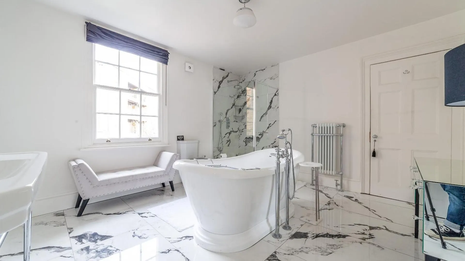 The New Cross Premier Rooms London Apartment