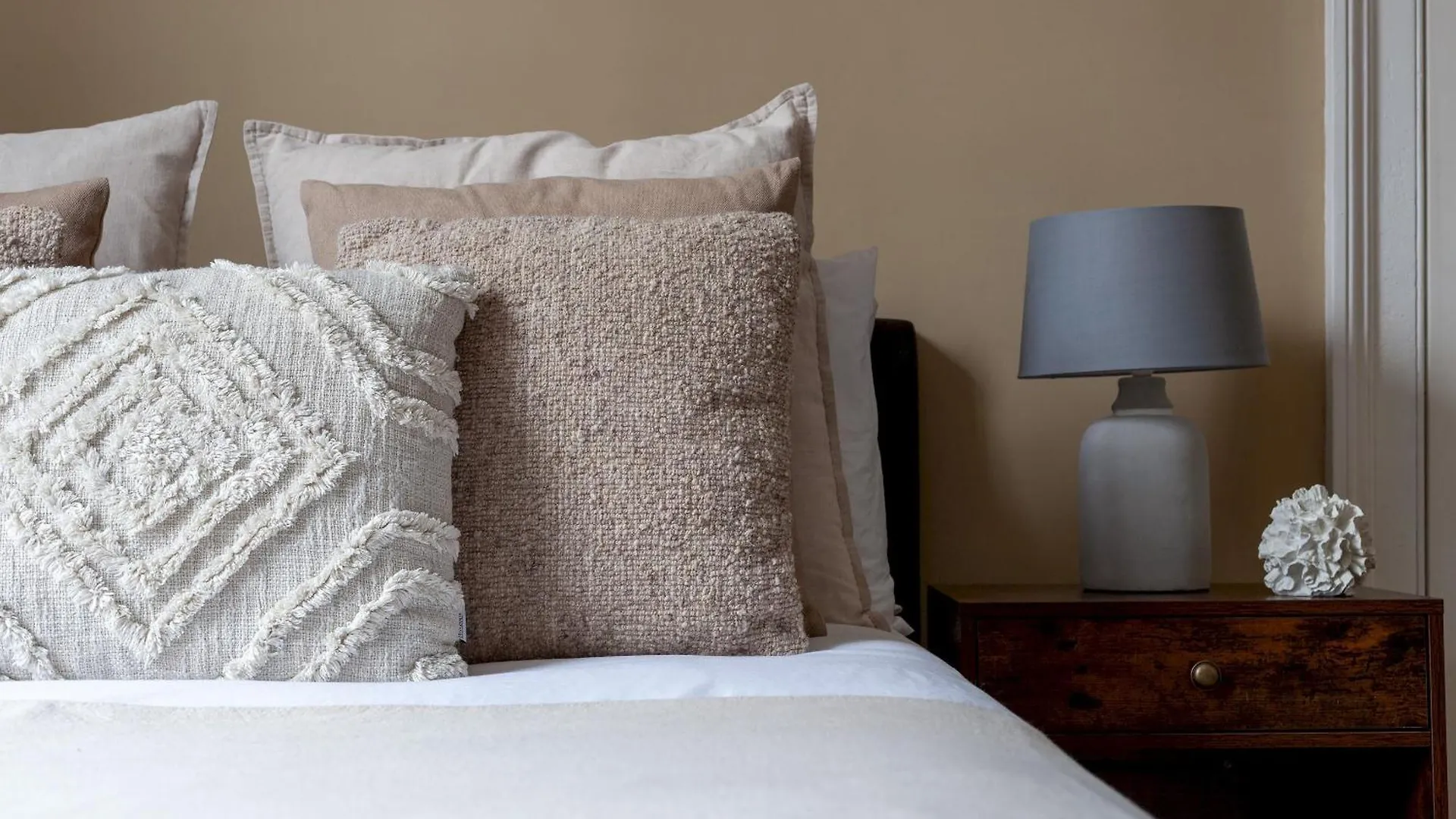 The New Cross Premier Rooms London