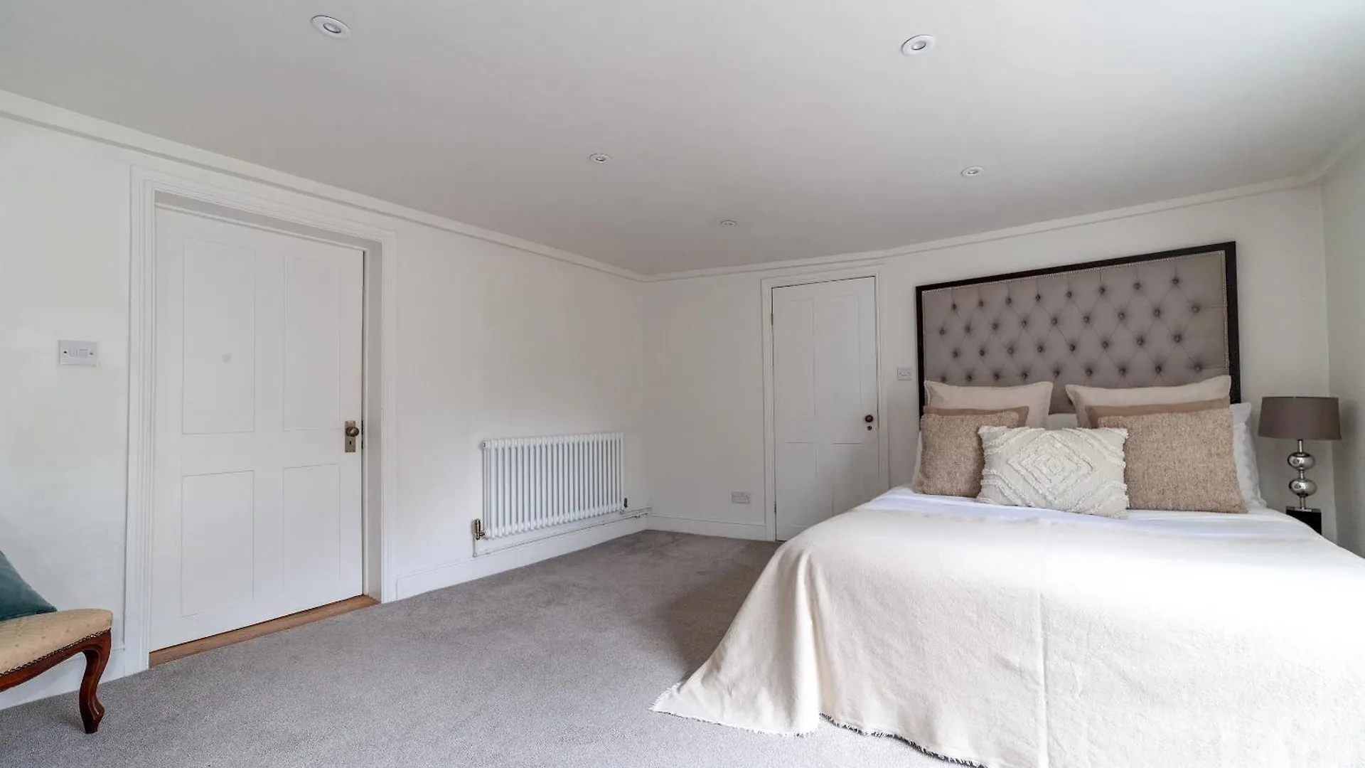 The New Cross Premier Rooms London United Kingdom