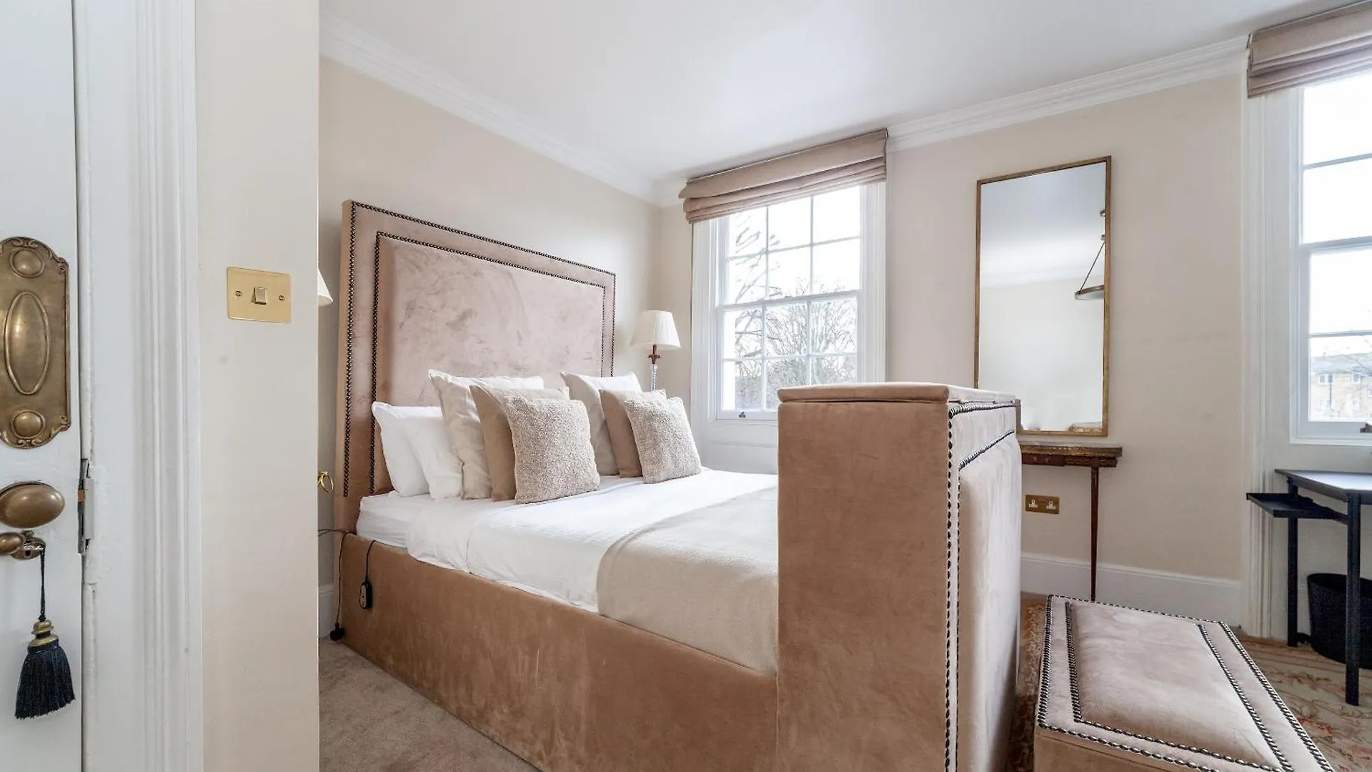 The New Cross Premier Rooms London