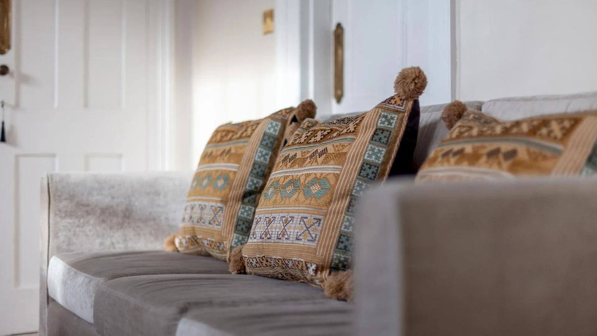 The New Cross Premier Rooms London Apartment